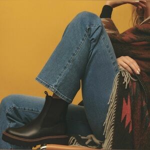 Sam Edelman Laguna Chelsea Boot Size 8